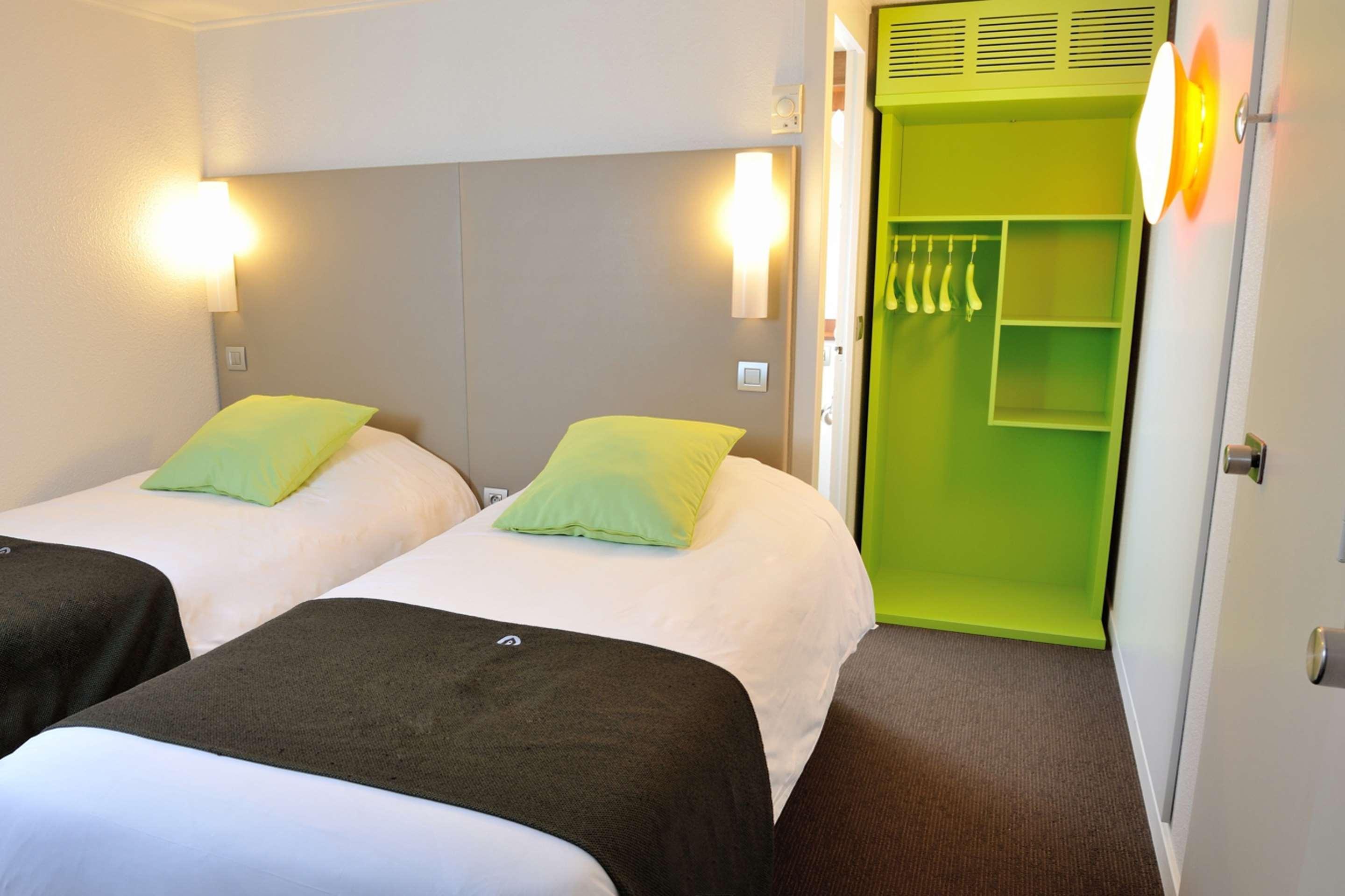 Campanile Hotel Beauvais Exterior photo